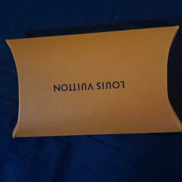 Louis Vuitton trail boots - Picture 3 of 5